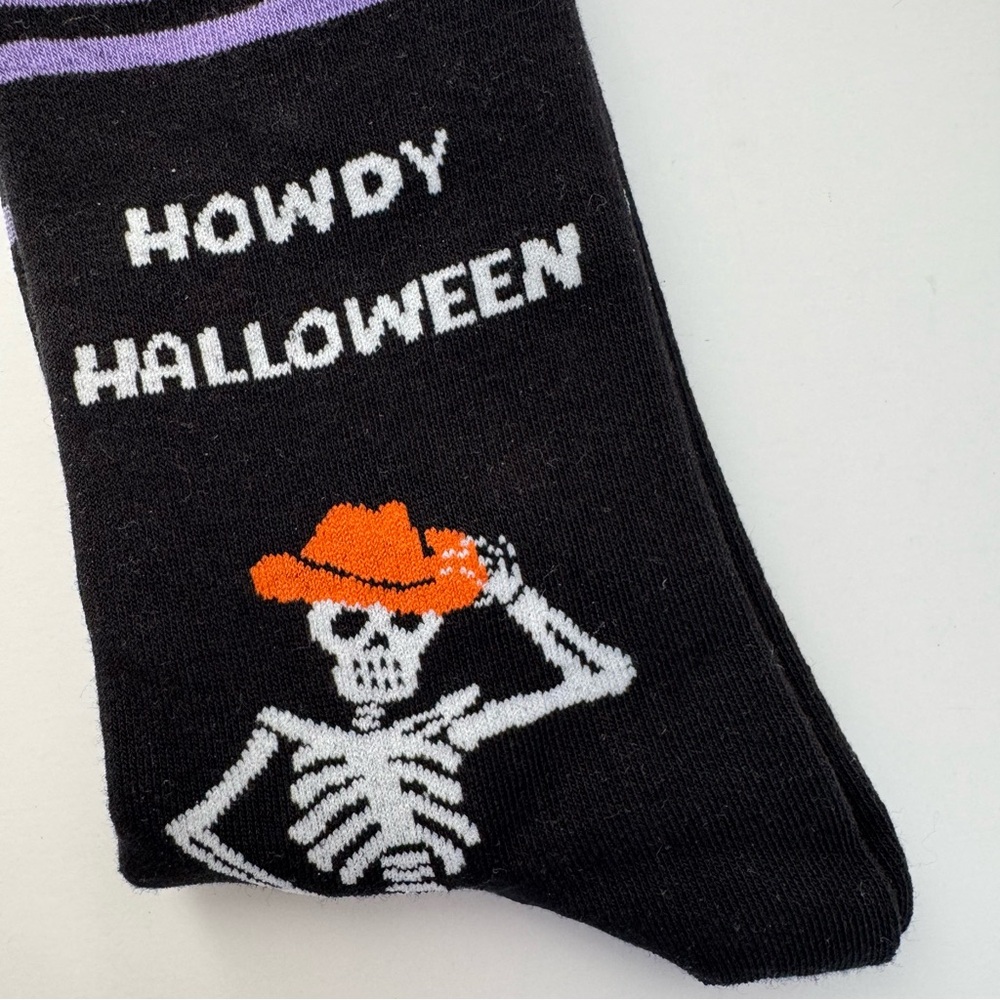 Paper Source Howdy Skeleton Halloween Crew Socks Western Cowgirl Unisex OS NWT - Picture 4 of 6